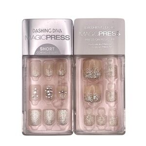 Dashing Diva Magic Press - Matching Mani and Pedi Set.